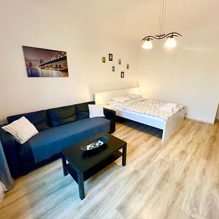 Cozy Private Apartment Prag